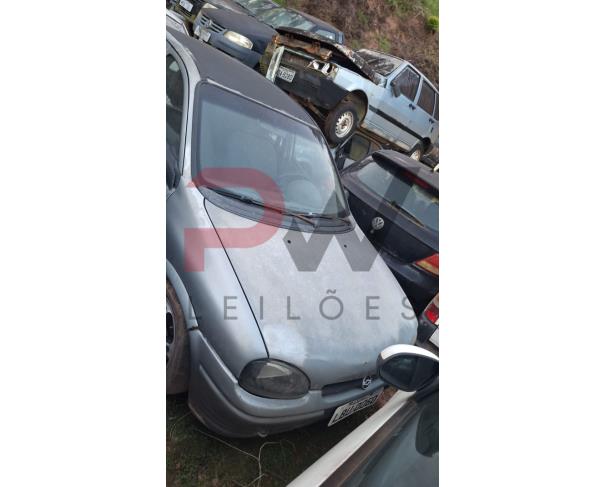 Foto de  PASSAGEIRO / GM / CORSA SUPER / Placa: LBU0060 / UF: MG / Município: Rio Pomba /Ano fabricação: 1997 / Ano modelo: 1997 / Cor: PRATA / Chassi: 9BGSD68ZVVC764437 /Motor: BS0005904 / RENAVAM: 00679820230, NO ESTADO EM QUE SE ENCONTRA.