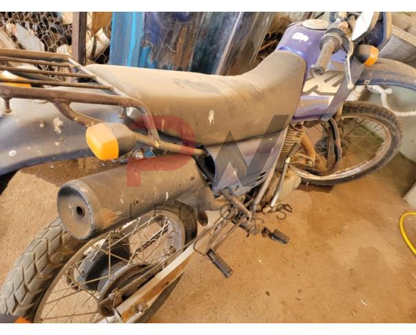 Foto de PASSAGEIRO / MOTOCICLETA HONDA/XLR 125, 2002/2002, AZUL, GASOLINA, PLACA GYH-0B54, CHASSI: 9C2JD17102R008590, RENAVAM: 789391716, NO ESTADO EM QUE SE ENCONTRA.
