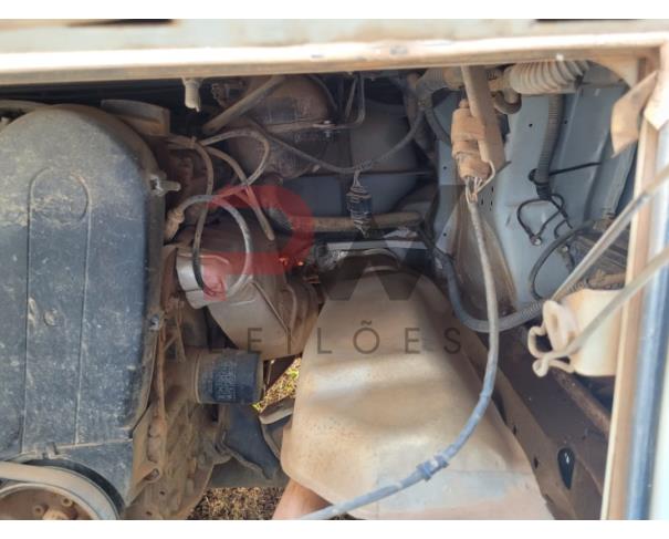 Foto de MISTO / CAMIONETA VW/KOMBI, 2013/2014, BRANCA, ALC/GASOL, PLACA OWM-4571, CHASSI: 9BWMF07X8EP014719, RENAVAM: 00596233051, NO ESTADO EM QUE SE ENCONTRA.