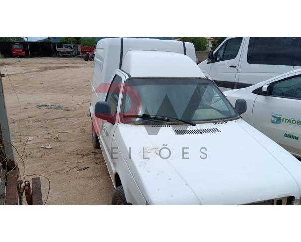 Foto de CAR/CAMINHONETE FIAT/FIORINO FLEX, ALCOOL/GASOLINA, 2013/2013, BRANCA, RENAVAM: 00529368170, CHASSI: 9BD255049D8960975, NO ESTADO EM QUE SE ENCONTRA.