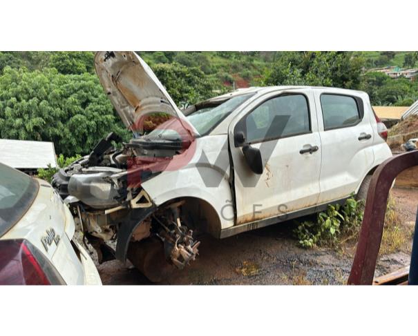 Foto de AUTOMOVEL FIAT/MOBI EASY, ALCOOL/GASOLINA, BRANCA, 2017/2018, CHASSI: ...02138, NO ESTADO EM QUE SE ENCONTRA.