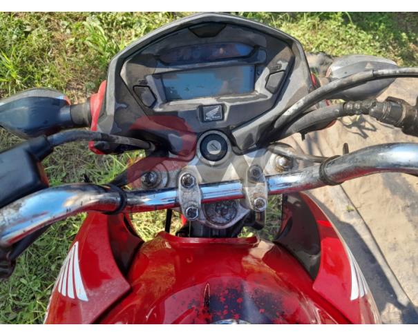 Foto de PASSAGEIRO / HONDA / CG 150 TITAN EX / Placa LMF5300 / UF: RJ / Município: Nova Iguaçu / Ano : 2015 / Ano modelo: 2015 / Cor: VERMELHA / Chassi: 9C2KC1660FR506258 / Motor: KC16E6F506258 / RENAVAM: 01048223610, NO ESTADO EM QUE SE ENCONTRA. 