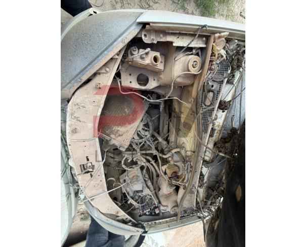 Foto de AUTOMOVEL RENAULT/SANDERO AUT1016V, ALCOOL/GASOLINA, BRANCA, 2013/2014, CHASSI: 93YBSR6RHEJ774291, RENAVAM: 00553453327, NO ESTADO EM QUE SE ENCONTRA.