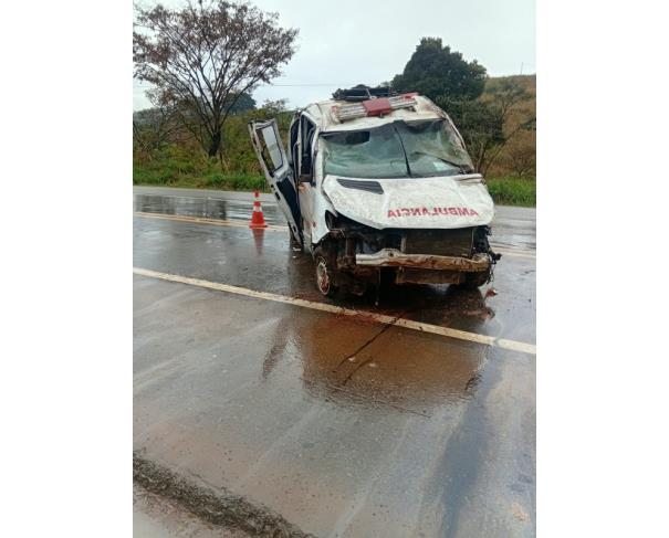 Foto de SUCATA DE VEÍCULO I/M.BENZ 417 ALTER AMB, BRANCA, 2023/2024, ANTIGA PLACA: SYZ-8J62, NO ESTADO EM QUE SE ENCONTRA.