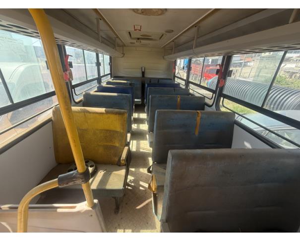 Foto de ONIBUS, IVECO/WAYCLASS 70C17HDE, AMARELA, 2016/2016, DIESEL, CHASSI: 93ZL68C01G8469339, RENAVAM: 01121458502, NO ESTADO EM QUE SE ENCONTRA.