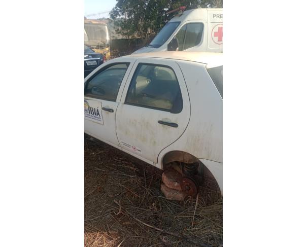 Foto de AUTOMOVEL  FIAT/PALIO FIRE, ALCOOL/GASOLINA, BRANCA, 2015/2016, CHASSI: 9BD17122ZG7570785, RENAVAM: 01077811478, NO ESTADO EM QUE SE ENCONTRA.