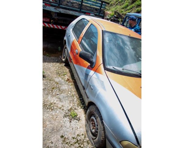 Foto de SUCATA DE PALIO, PLACA GMG-9229, (SEM BAIXA) NO ESTADO EM QUE SE ENCONTRA.