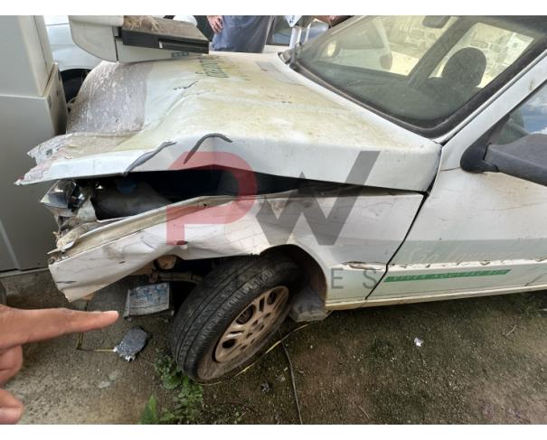 Foto de AUTOMOVEL FIAT/UNO MILLE ECONOMY, ALCOOL/GASOLINA, BRANCA, 2010/2011, CHASSI: ...84559, NO ESTADO EM QUE SE ENCONTRA. 