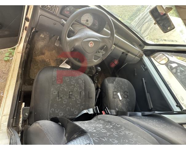 Foto de AUTOMOVEL FIAT/UNO MILLE ECONOMY, ALCOOL/GASOLINA, BRANCA, 2011/2012, CHASSI: ....03220, NO ESTADO EM QUE SE ENCONTRA.
