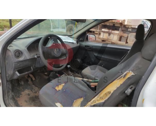 Foto de AUTOMOVEL, GM/CELTA 2P LIFE, BRANCA, 2010/2011, ALCOOL/GASOLINA, RENAVAM: 00213628554, CHASSI: 9BGRZ08F0BG120899, NO ESTADO EM QUE SE ENCONTRA.
