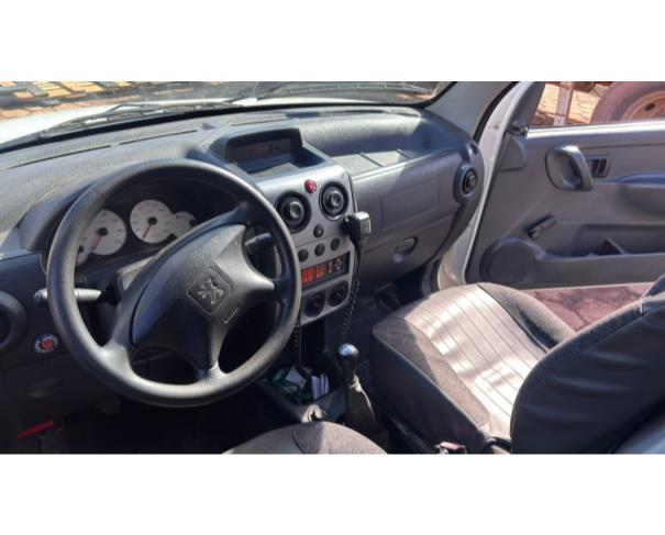 Foto de CAMINHONETE, I/PEUGEOT PART GREENCAR, BRANCA, 2017/2018, ALCOOL/GASOLINA, CHASSI: 8AEGCN6A8JG514632, RENAVAM: 01149804480, NO ESTADO EM QUE SE ENCONTRA.