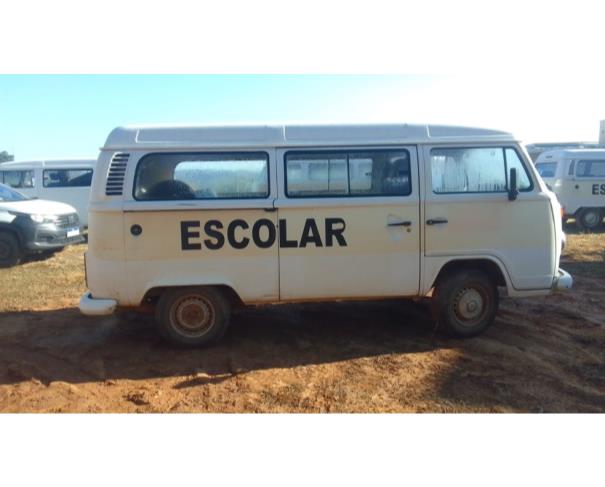 Foto de CAMIONETA VW/KOMBI, ALCOOL/GASOLINA, BRANCA, 9 LUGARES, 2013/2014, CHASSI: 9BWMF07X6EP014850, RENAVAM: 00654279632, NO ESTADO EM QUE SE ENCONTRA. 