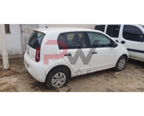 Foto de PASSAGEIRO / AUTOMOVEL VW/UP TAKE MA, ALCOOL/GASOLINA, BRANCA, 2015/2016, PLACA PXB-1963, CHASSI: 9BWAG4126GT529023, RENAVAM: 01071434532, NO ESTADO EM QUE SE ENCONTRA. 