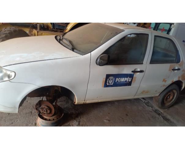 Foto de AUTOMOVEL  FIAT/PALIO FIRE, ALCOOL/GASOLINA, BRANCA, 2016/2016, CHASSI: 9BD17122ZG7584535, RENAVAM: 01090961577, NO ESTADO EM QUE SE ENCONTRA.