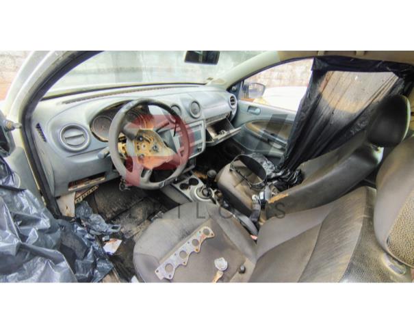 Foto de AUTOMOVEL VW/NOVO GOL 1.0, 2014/2014, BRANCA, ALCOOL/GASOLINA, CHASSI: ....59652, NO ESTADO EM QUE SE ENCONTRA.
