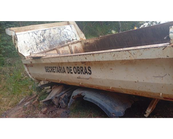 Foto de LOTE CONTENDO 01 CAÇAMBA, NO ESTADO EM QUE SE ENCONTRA.