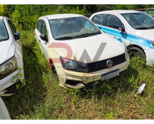 Foto de AUTOMOVEL, VW/GOL 1.0L MC4, BRANCA, 2019/2020, ALCOOL/GASOLINA, RENAVAM: 01225695047, CHASSI: 9BWAG45U3LT108057, NO ESTADO EM QUE SE ENCONTRA.