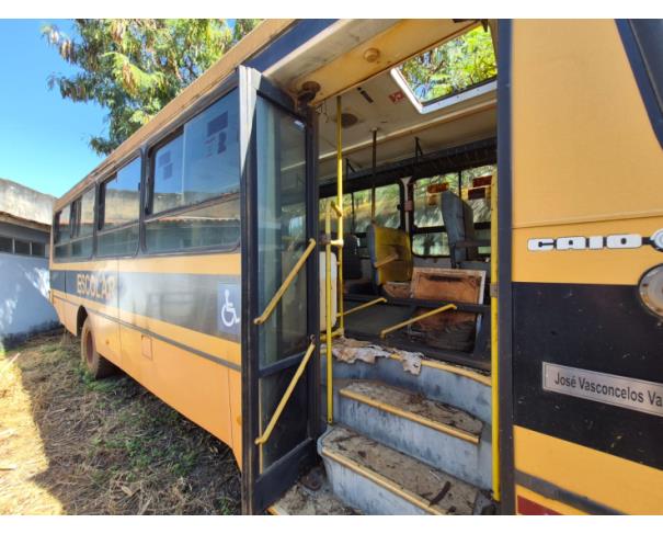 Foto de ONIBUS VW/15.190 EOD E.S.ORE, DIESEL, AMARELA, 2011/2011, CHASSI: 9532882W1BR163588, RENAVAM: 00342124994, NO ESTADO EM QUE SE ENCONTRA.