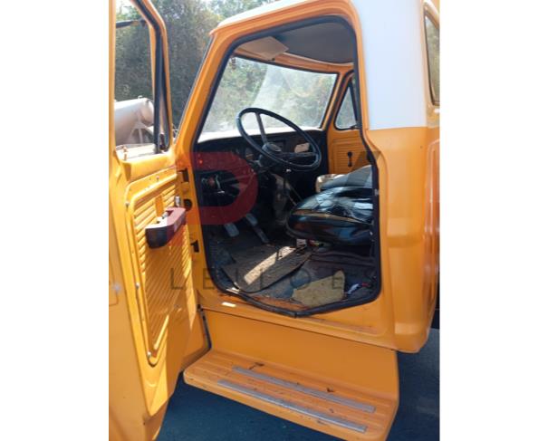 Foto de CARGA CAMINHAO, FORD/11000, DIESEL, AMARELA, 1985/1985, CHASSI:...06589, NO ESTADO EM QUE SE ENCONTRA. 