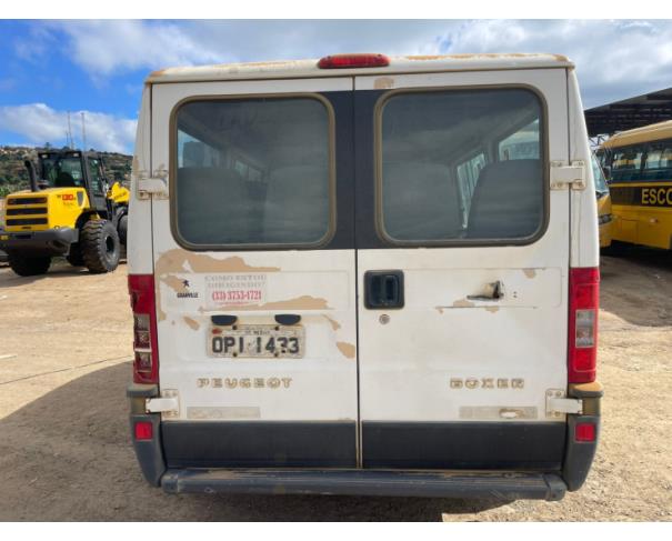 Foto de MICROONIBUS, PEUGEOT/BOXER M33OM 23S, BRANCA, 2012/2013, DIESEL, CHASSI: 936ZBWMMBD2104647, RENAVAM: 00512198470, NO ESTADO EM QUE SE ENCONTRA.