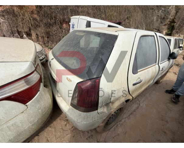 Foto de AUTOMOVEL FIAT/PALIO FIRE, ALCOOL/GASOLINA, 2014/2015, BRANCA, CHASSI: 9BD17122LF5949617, RENAVAM: 01012219051, NO ESTADO EM QUE SE ENCONTRA.