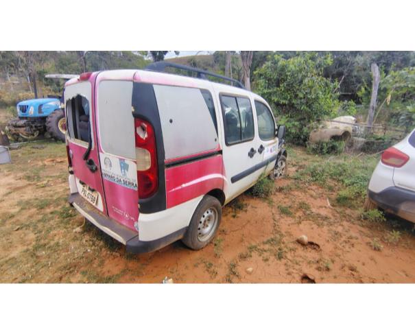Foto de AUTOMOVEL FIAT/DOBLO ESSENCE 1.8, ALCOOL/GASOLINA, BRANCA, 2015/2016, CHASSI: 9BD11960SG1133298, RENAVAM: 01079810029, NO ESTADO EM QUE SE ENCONTRAM. 