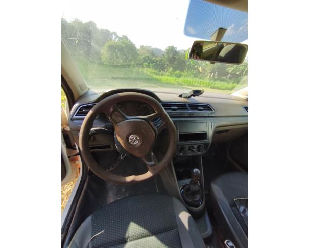 Foto de AUTOMOVEL, VW/GOL 1.0L MC4, 2018/2019, BRANCA, ALCOOL/GASOLINA, CHASSI: 9BWAG45U1KT030733, RENAVAM: 01162391046, NO ESTADO EM QUE SE ENCONTRA.