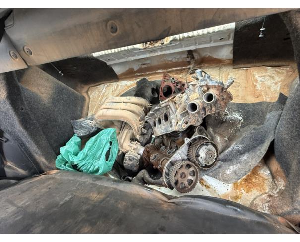 Foto de AUTOMOVEL VW/GOL 1.0L MC4, ALCOOL/GASOLINA, BRANCA, 2020/2021, CHASSI: 9BWAG45U2MT032459, RENAVAM: 01234447476, NO ESTADO EM QUE SE ENCONTRA.