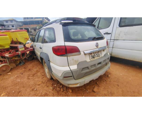 Foto de AUTOMOVEL FIAT/PALIO WK ADVEN FLEX, ALCOOL/GASOLINA, BRANCA, 2013/2014, CHASSI: 9BD373175E5044401, RENAVAM: 00597784809, NO ESTADO EM QUE SE ENCONTRA. 