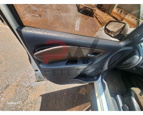 Foto de AUTOMOVEL, CHEV/SPIN 1.8L AT PREMIER, PRATA, 2019/2020, ALCOOL/GASOLINA, CHASSI: 9BGJP7520LB143869, RENAVAM: 01235960037, NO ESTADO EM QUE SE ENCONTRA.