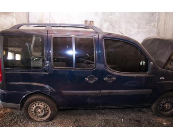 Foto de PAS/AUTOMOVEL FIAT/DOBLO 1.4, ALCOOL/GASOLINA,  2011/2011, AZUL, PLACA: HLF-5981, RENAVAM: 00320847667, CHASSI: 9BD119107B1079732, NO ESTADO EM QUE SE ENCONTRA.