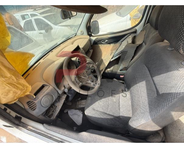 Foto de CAMINHONETE FIAT/DOBLO GREENCAR MO4, ALCOOL/GASOLINA, 2014/2014, BRANCA, CHASSI: 9BD223246E2037142, RENAVAM: 01005912766, NO ESTADO EM QUE SE ENCONTRA. OBS: IMPEDIMENTO ADM.DANO MEDIA MONTA.
