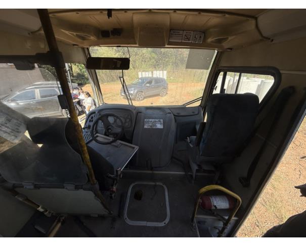 Foto de ONIBUS, M.BENZ/MASC GRANMINI O, BRANCA, 2010/2010, DIESEL, CHASSI: 9BM688277AB696183, RENAVAM: 00219999074, NO ESTADO EM QUE SE ENCONTRA.