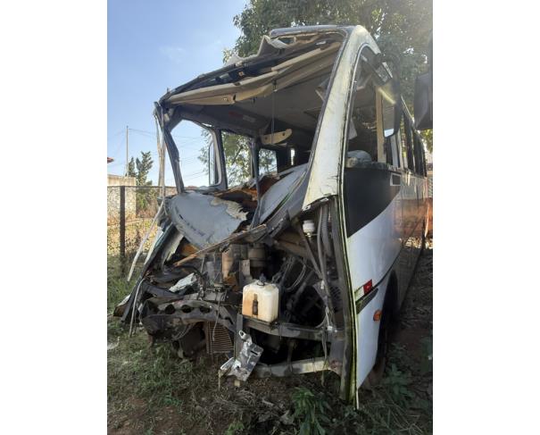 Foto de ONIBUS, M.BENZ/MASCA GRANMICRO O, BRANCA, 2018/2019, DIESEL, CHASSI: 9BM979277KB089816, RENAVAM: 01200042775, NO ESTADO EM QUE SE ENCONTRA. OBS: IMPEDIMENTO ADM.DANO MEDIA MONTA