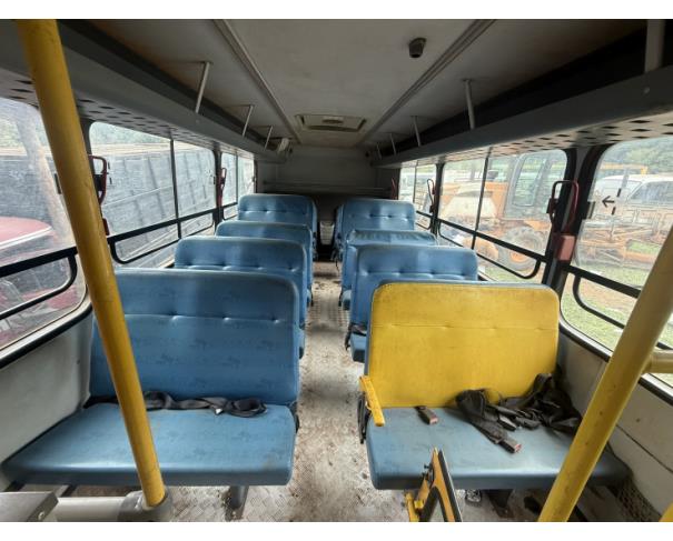 Foto de ONIBUS IVECO/SENIORCLASS 150SE, DIESEL, AMARELA, 2016/2017, CHASSI: 93ZA01LF0H8931540, RENAVAM: 01114275490, NO ESTADO EM QUE SE ENCONTRA.