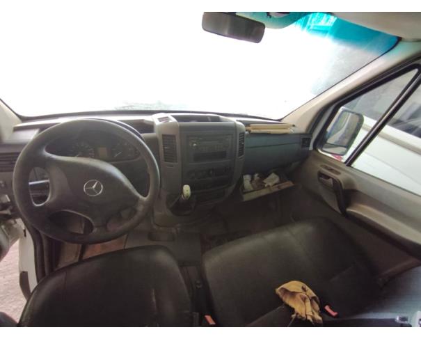 Foto de MICROONIBUS, I/M.BENZ 415CDISPRINTERM, 2014/2014, BRANCA, DIESEL, CHASSI: 8AC906633EE097310, RENAVAM: 01026270453, NO ESTADO EM QUE SE ENCONTRA.
