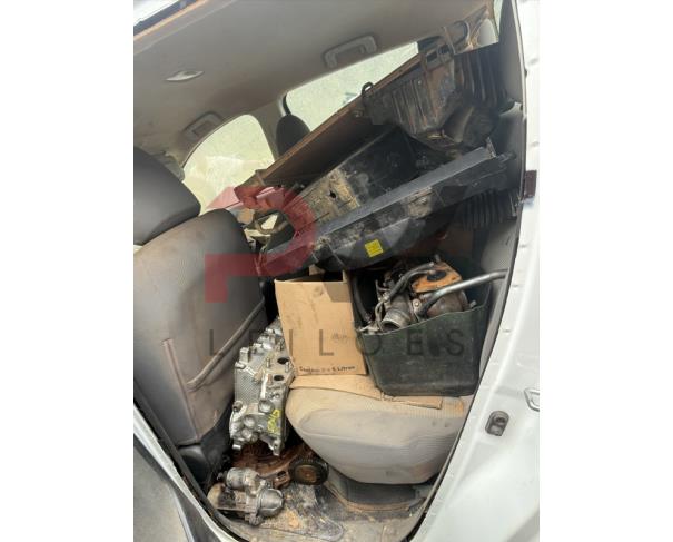 Foto de CAMINHONE MMC/L200 TRITON SPT GL, DIESEL, BRANCA, 2018/2019, CHASSI: ...17640, NO ESTADO EM QUE SE ENCONTRA.