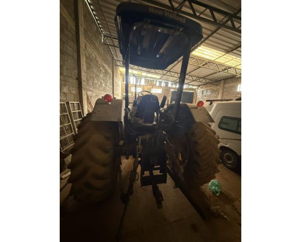 Foto de TRATOR NEW HOLLAND TL 75E, AZUL, ANO: 2006, SÉRIE B1N426316, MODELO P229-4: , NO ESTADO EM QUE SE ENCONTRA. 
