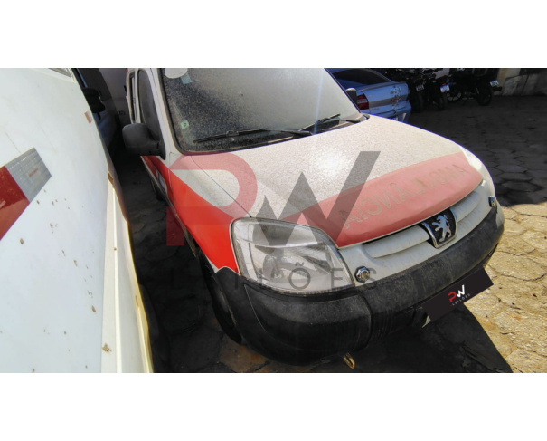 Foto de CAMINHONE I/PEUGEOT PART GREENCAR, 2018/2019, ALC/GASOL, BRANCA, CHASSI: 8AEGCNFN8KG503957, RENAVAM: 01234788419, NO ESTADO EM QUE SE ENCONTRA.