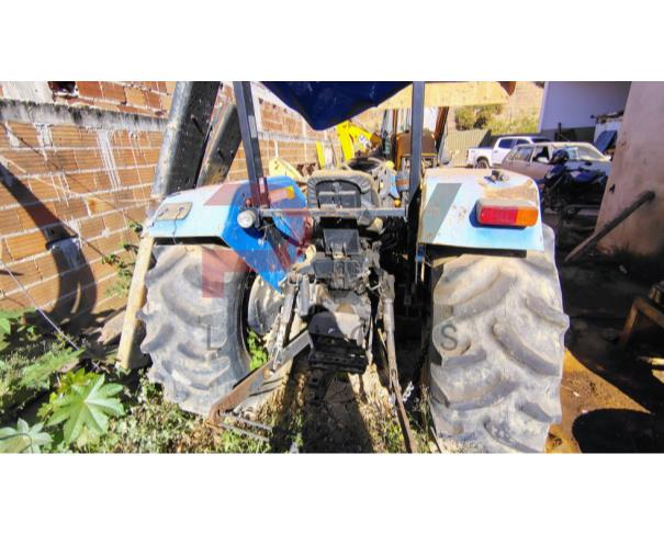 Foto de TRATOR NEW HOLLAND TT4030, AZUL, SERIE: 87557214, CHASSI: HCCZ4030JGCG47971, NO ESTADO EM QUE SE ENCONTRA.