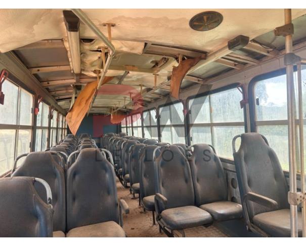 Foto de PAS/ONIBUS M.BENZ/OF 1620, 1997/1997, DIESEL, BRANCA, PLACA LBV - 0207, RENAVAM: 00681627468, CHASSI: 9BM384087VB130145, NO ESTADO EM QUE SE ENCONTRA.