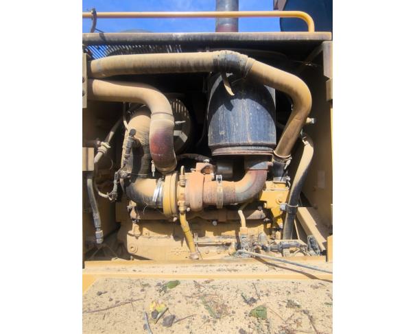 Foto de MOTONIVELADORA CATERPILLAR, 120K, AMARELA, ANO 2011, Nº DE IDENT: CAT0120KEJAP01086, Nº DE SÉRIE: KHX32551, NO ESTADO EM QUE SE ENCONTRA.