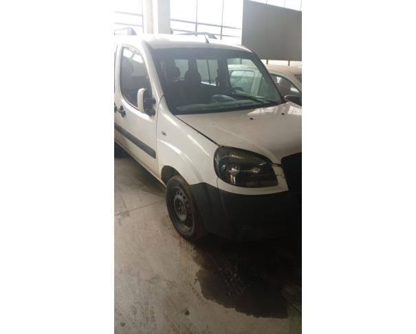 Foto de AUTOMOVEL, FIAT/DOBLO ESSENCE 1.8, BRANCA, 2016/2016, ALCOOL/GASOLINA, CHASSI: 9BD11960SG1135185, RENAVAM: 01087507496, NO ESTADO EM QUE SE ENCONTRA.
