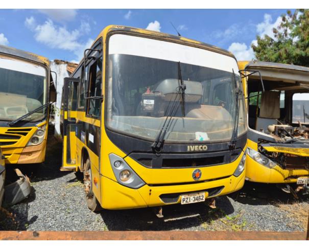 Foto de ONIBUS IVECO/SENIORCLASS 150SE, DIESEL, AMARELA, 2016/2017, CHASSI: 93ZA01LF0H8931338, RENAVAM: 01114105047, NO ESTADO EM QUE SE ENCONTRA.