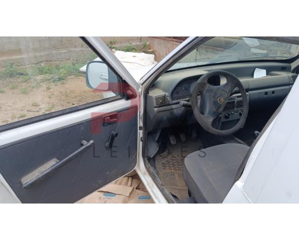 Foto de CAR/CAMINHONETE FIAT/FIORINO FLEX, ALCOOL/GASOLINA, 2013/2013, BRANCA, RENAVAM: 00529368170, CHASSI: 9BD255049D8960975, NO ESTADO EM QUE SE ENCONTRA.