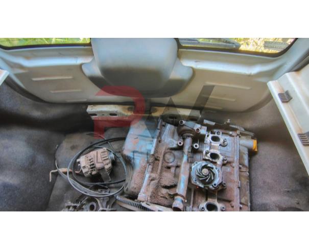 Foto de FIAT/UNO VIVACE 1.0, ALCOOL/GASOLINA, BRANCA, 2014/2014, CHASSI: 9BD195152E0586221, RENAVAM: 1010132587, NO ESTADO EM QUE SE ENCONTRA.