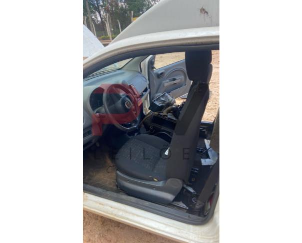 Foto de CAMINHONE FIAT/FIORINO 1.4, 2020/2021, ALC/GASOL, BRANCA, CHASSI: ....64240, NO ESTADO EM QUE SE ENCONTRA.