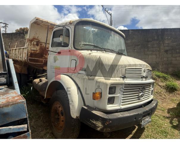 Foto de CARGA / CAMINHAO M.B./M.BENZ L 1313, 1987/1987, DIESEL, BRANCA, CHASSI: 9BM345002GB735163, RENAVAM: 00266596134, NO ESTADO EM QUE SE ENCONTRA. MOTOR AVARIADO.