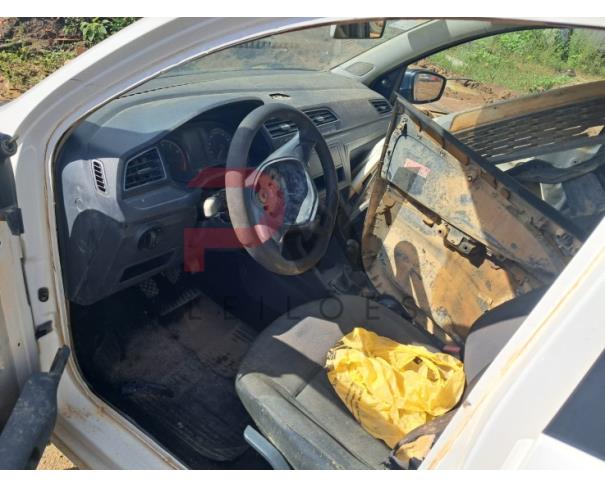 Foto de AUTOMOVEL CHEV/SPIN 1.8L MT LTZ, ALCOOL/GASOLINA, BRANCA, 2018/2018, CHASSI: 9BGJC7520JB231273, RENAVAM: 01159698896, NO ESTADO EM QUE SE ENCONTRA.