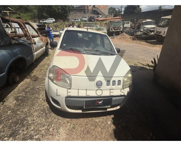 Foto de PASSAGEIRO / AUTOMOVEL FIAT/UNO VIVACE 1.0, 2014/2014, ALC/GASOL, BRANCA, CHASSI: 9BD195152E0554456, RENAVAM: 00997098490, NO ESTADO EM QUE SE ENCONTRA. MOTOR AVARIADO.